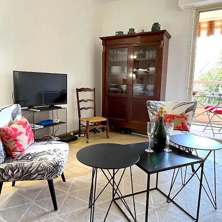 Magnolia Apartment *